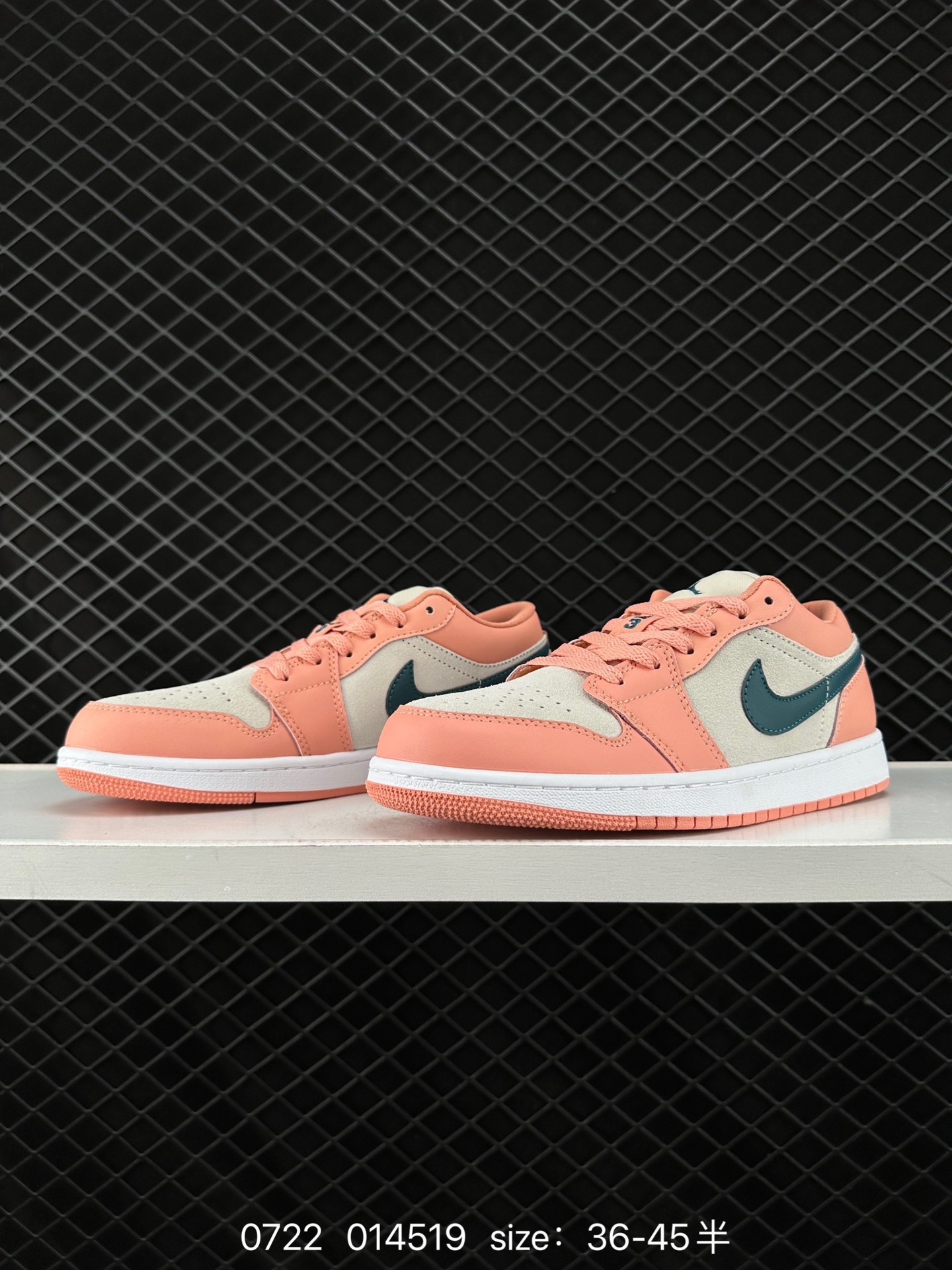 Air Jordan 1 Low AJ1